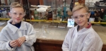 Mlad studenti Dtsk technick univerzity tentokrt navtvili svoji Alma mater